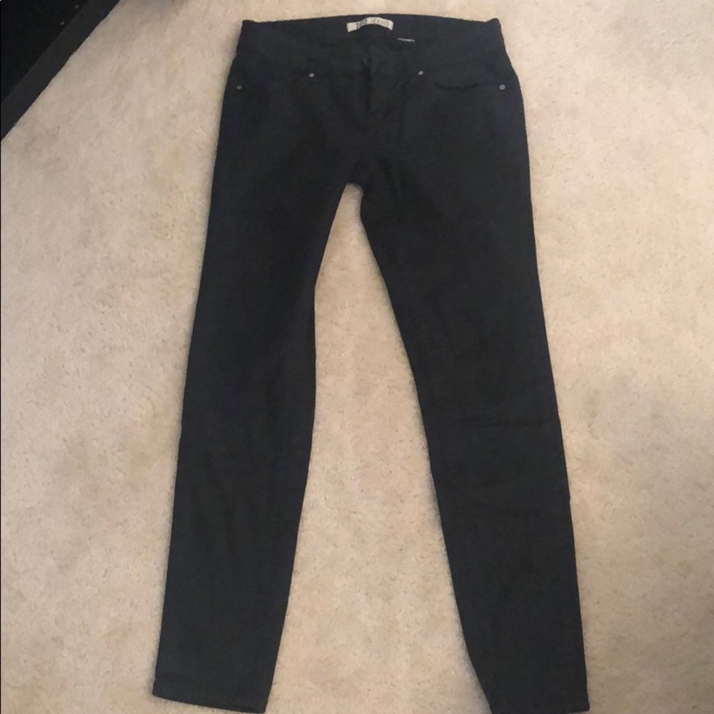 Black skinny jeans
